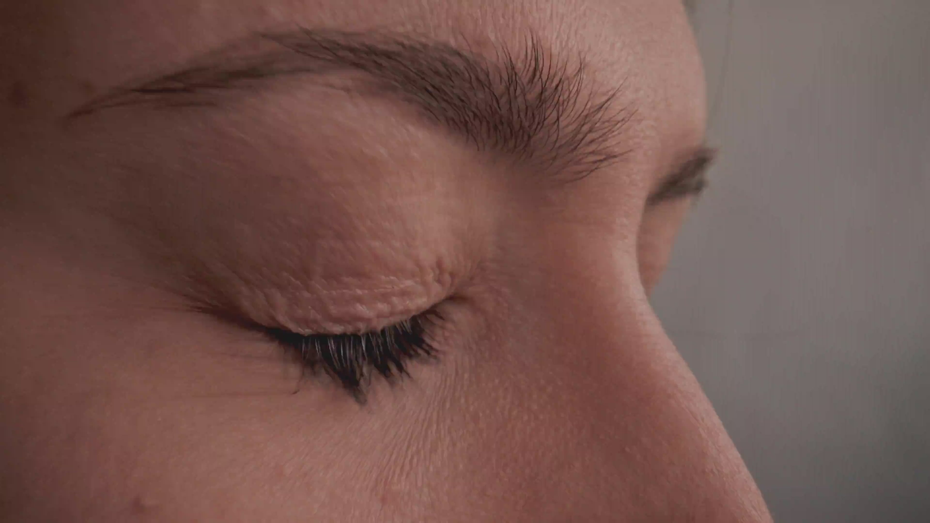 Załaduj film: heilys® AddRedCzerwone światło zamiast filtra – naturalne rozwiązanie dla Twoich oczu